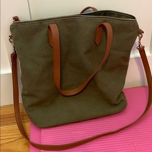 Old navy crossbody/ shoulder bag